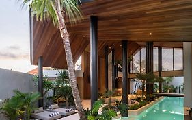 Villa Feh Bali By House Of Winds - Neo Tropical Eden Near Canggu