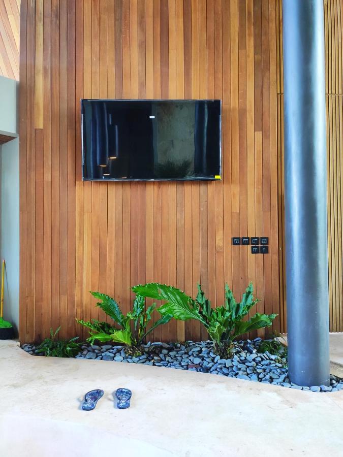 Villa Feh Bali By House Of Winds - Neo Tropical Eden Near Canggu Kerobokan  Exterior photo